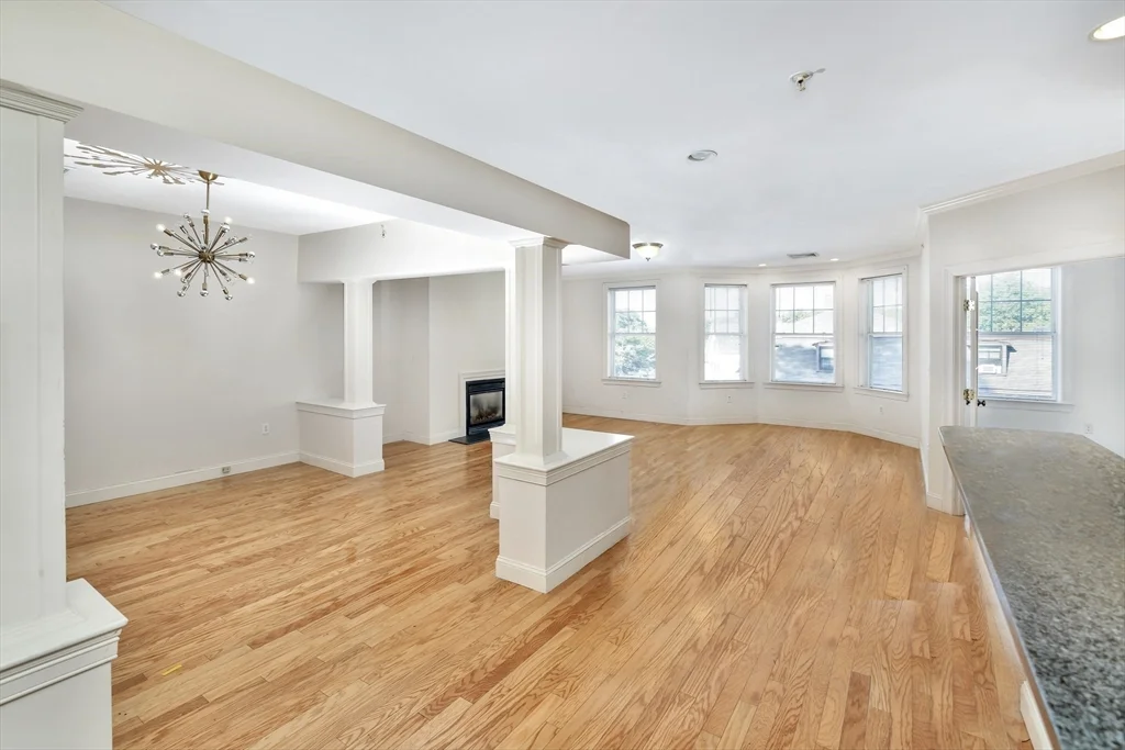 3 bed, 2 bath apartment for rent at 81-87 Fairmount Unit 10, Hyde Park — photo 7 of 30
