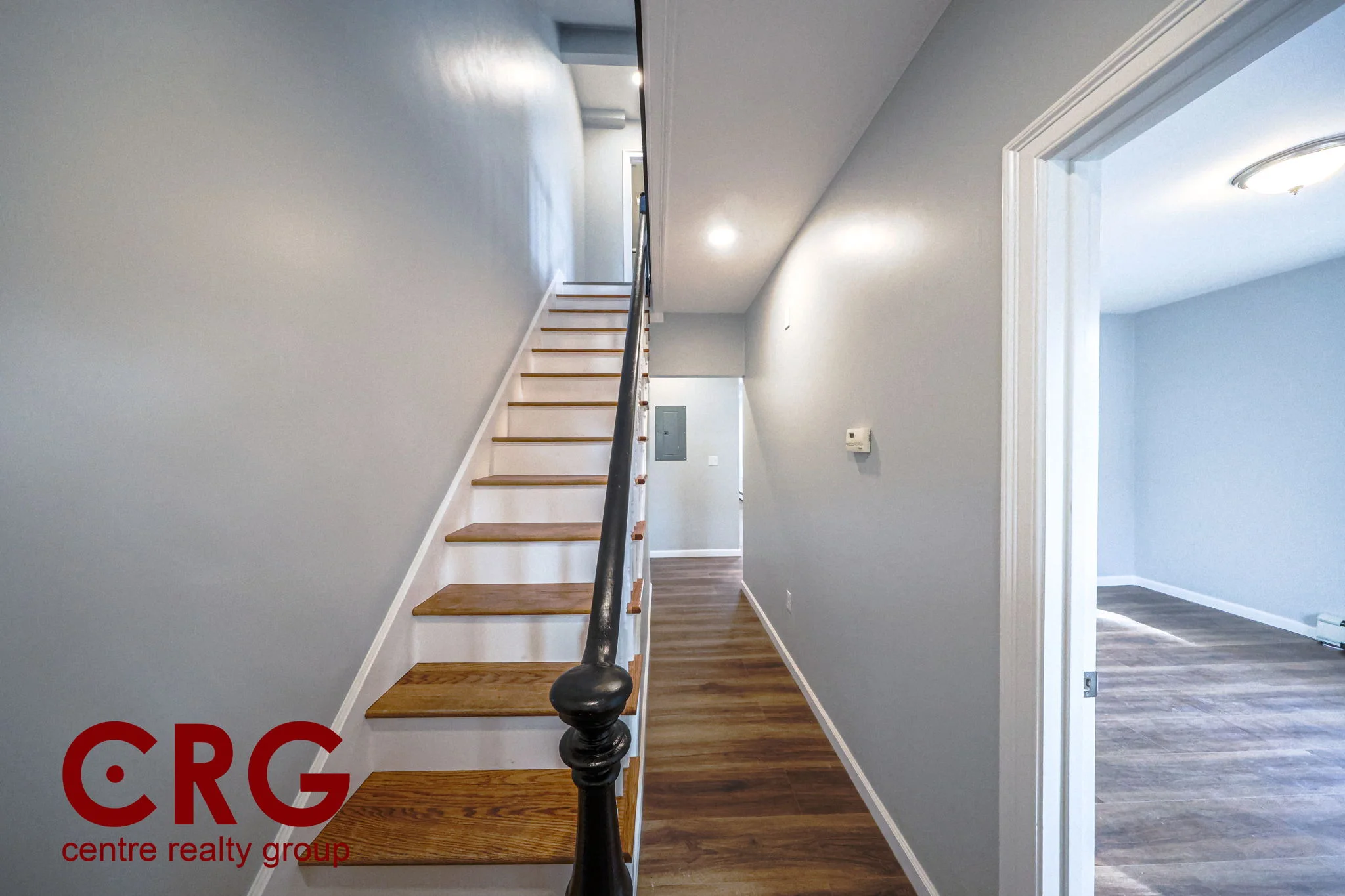 5 bed, 3 bath apartment for rent at 81 Alder St Unit 1, South Side — photo 6 of 22