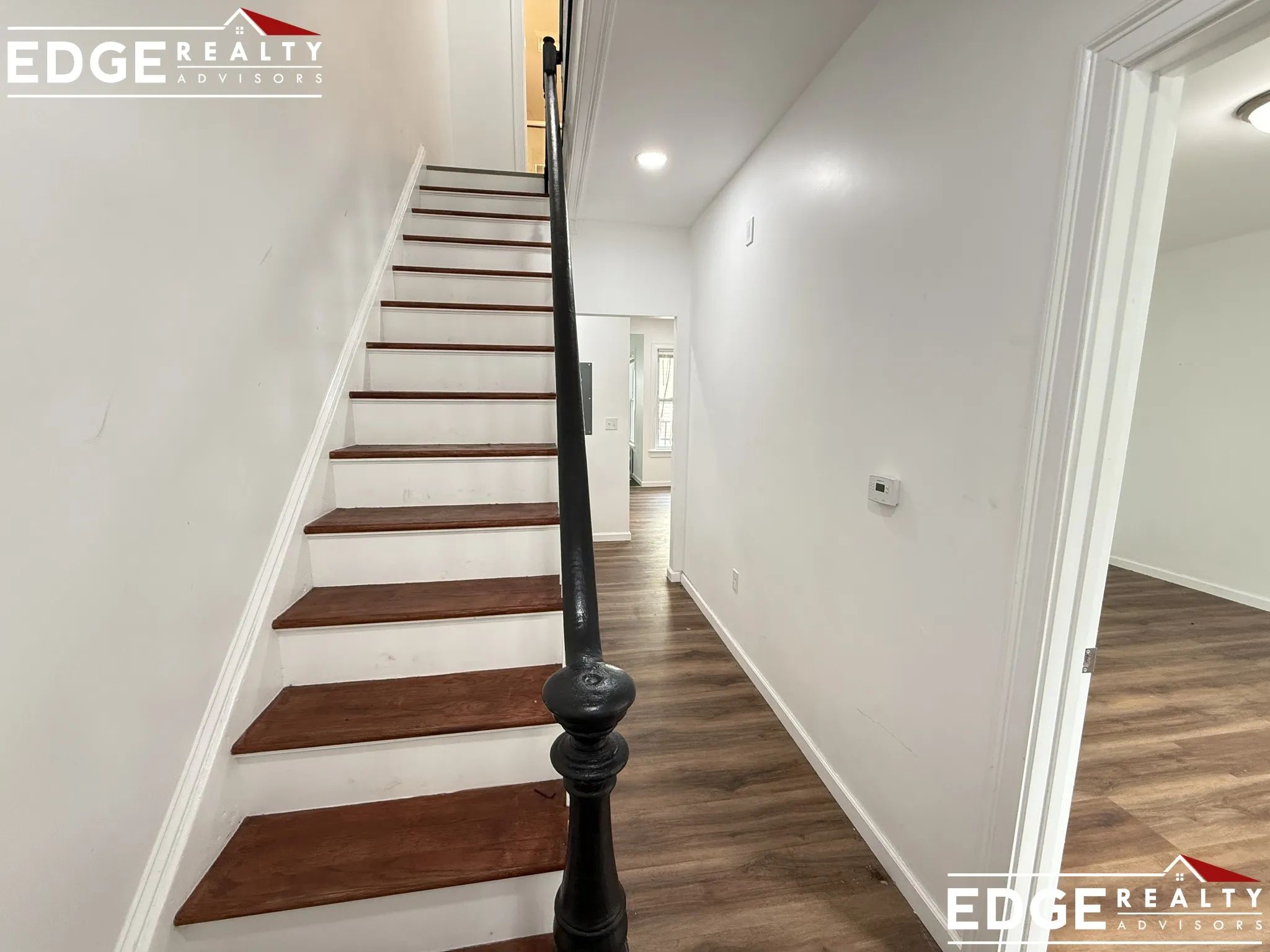 5 bed, 3 bath apartment for rent at 81 Alder St Unit A, South Side — photo 6 of 15