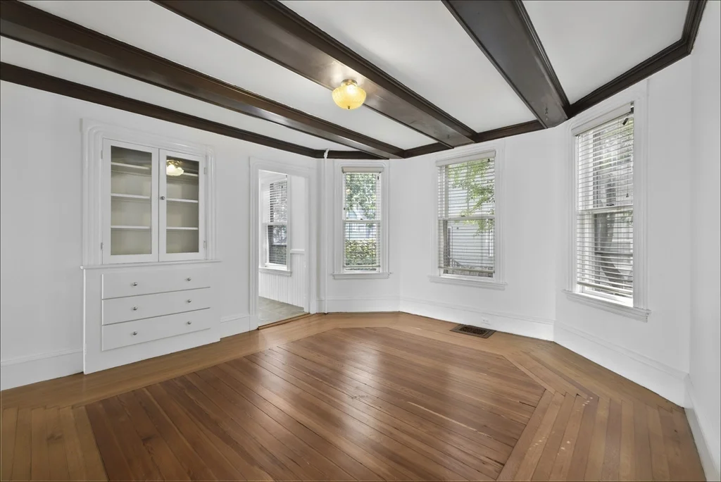 2 bed, 1 bath apartment for rent at 81 Avon Unit 1, Spring Hill — photo 3 of 24