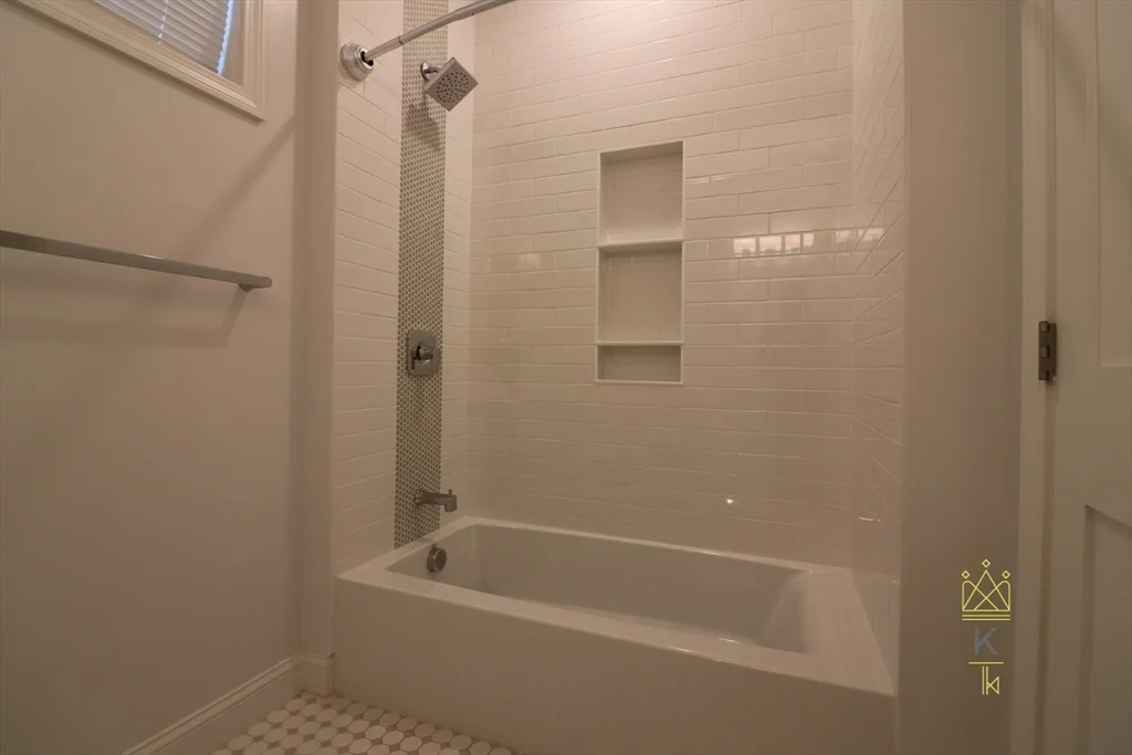 3 bed, 2 bath apartment for rent at 81 Ballou Ave Unit 1, Dorchester — photo 11 of 14
