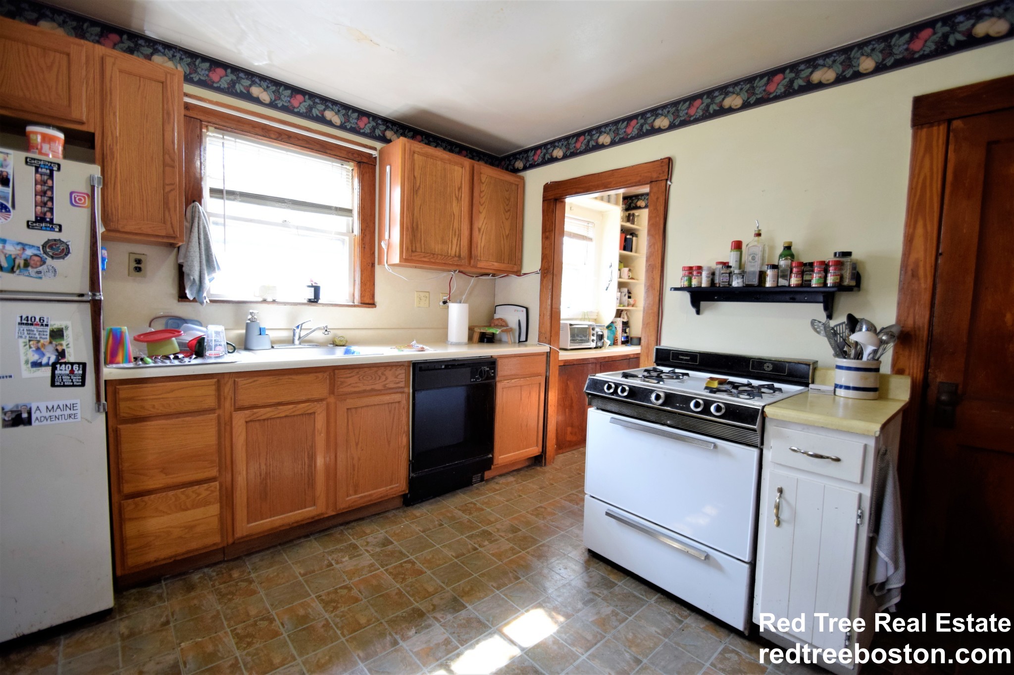 3 bed, 1 bath apartment for rent at 81 Beechcroft St Unit 3, Brighton — photo 6 of 18
