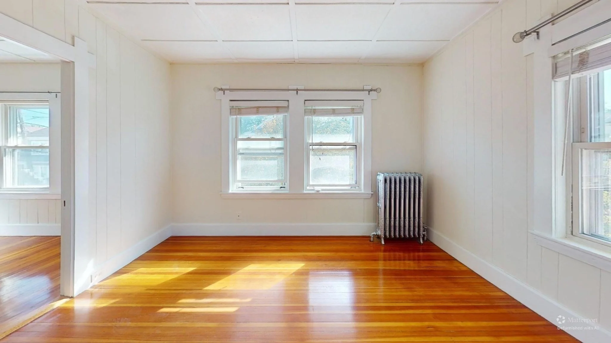 6 bed, 2 bath apartment for rent at 81 Bellevue Ave, Winthrop — photo 10 of 20
