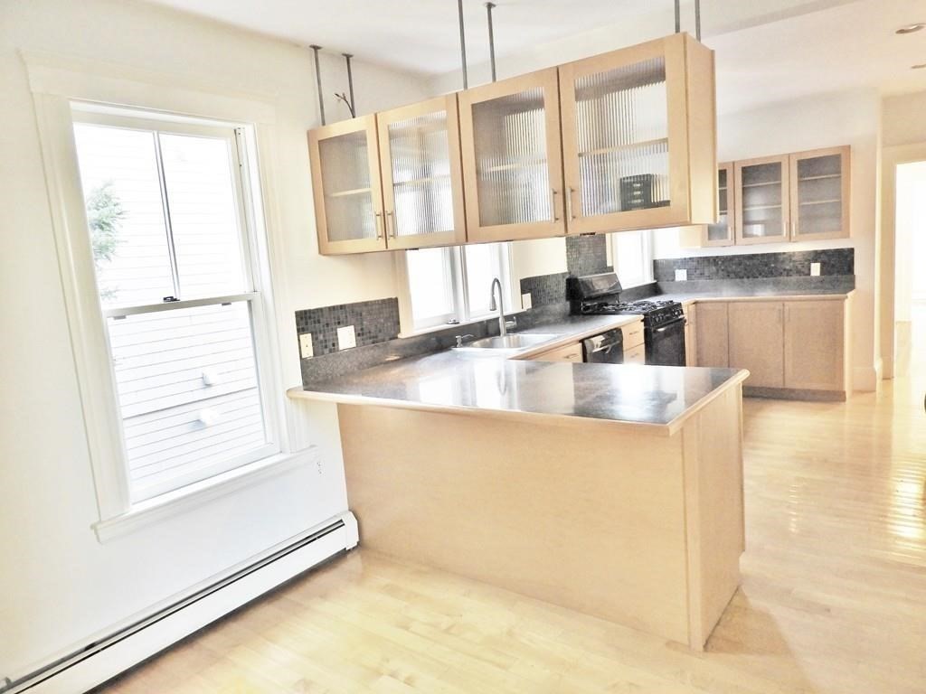 3 bed, 2 bath apartment for rent at 81 Benton Unit 2, Powder House Square — photo 16 of 27