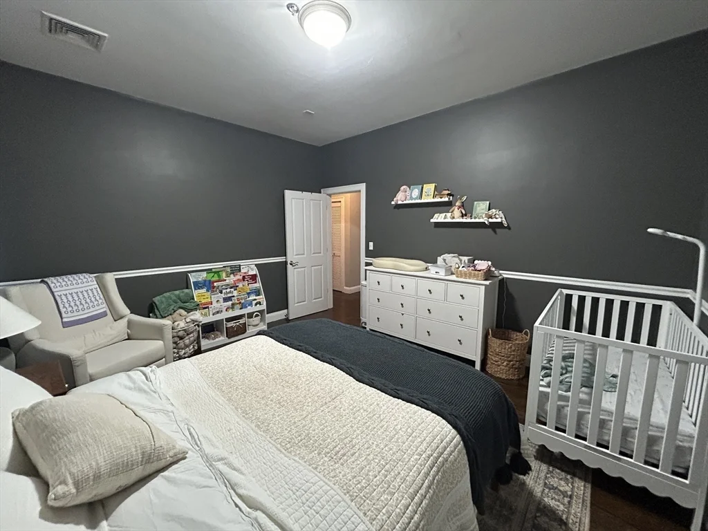 2 bed, 2 bath apartment for rent at 81 Boylston St Unit 3, Brookline Village — photo 6 of 13
