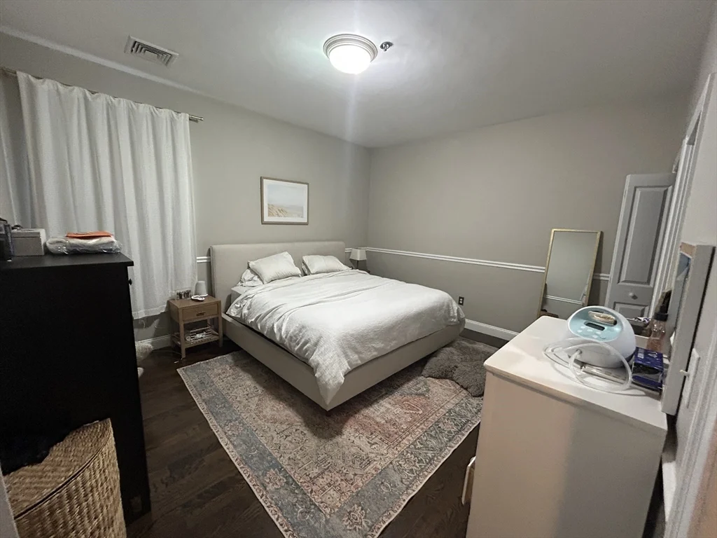 2 bed, 2 bath apartment for rent at 81 Boylston St Unit 3, Brookline Village — photo 8 of 13