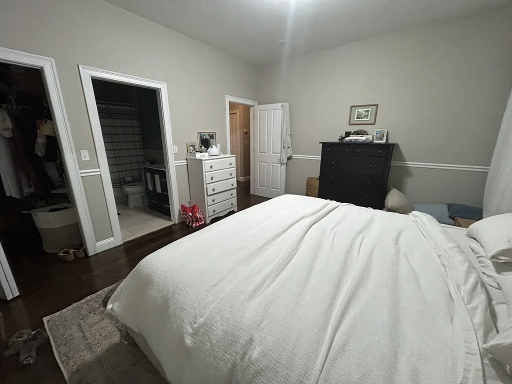 2 bed, 2 bath apartment for rent at 81 Boylston St Unit 3, Brookline Village — photo 10 of 13