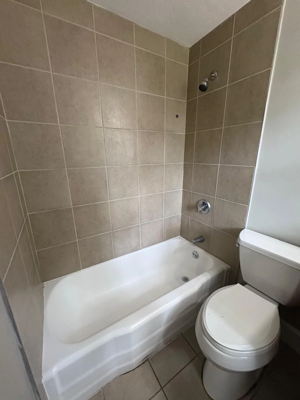 1 bed, 1 bath apartment for rent at 81 Broad Unit 1B, Lynn — photo 8 of 11