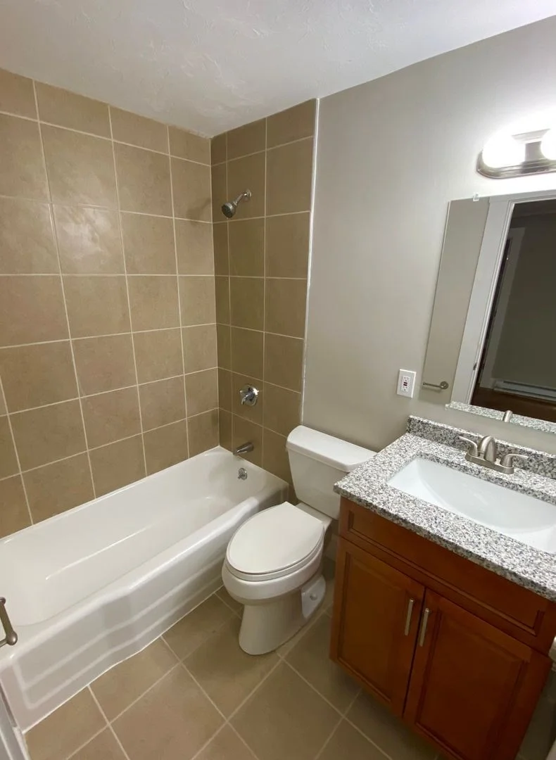 1 bed, 1 bath apartment for rent at 81 Broad Unit 1B, Lynn — photo 2 of 11