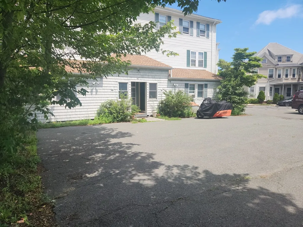 1 bed, 1 bath apartment for rent at 81 Cabot Unit 1M, Beverly — photo 12 of 13