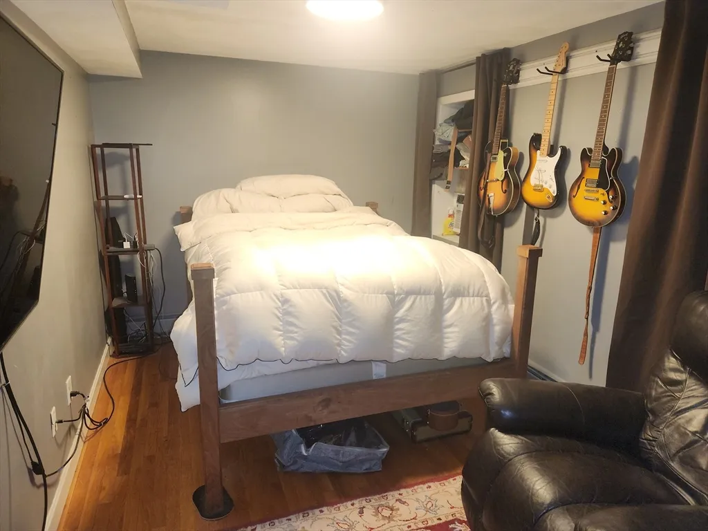 1 bed, 1 bath apartment for rent at 81 Cabot Unit 1M, Beverly — photo 6 of 13