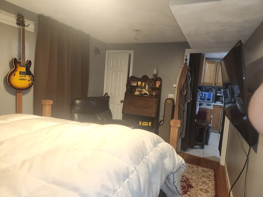 1 bed, 1 bath apartment for rent at 81 Cabot Unit 1M, Beverly — photo 8 of 13