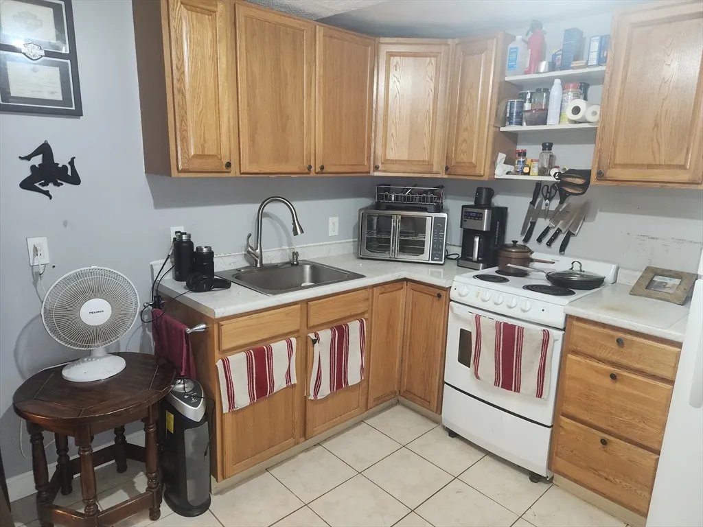 1 bed, 1 bath apartment for rent at 81 Cabot Unit 1M, Beverly — photo 5 of 13