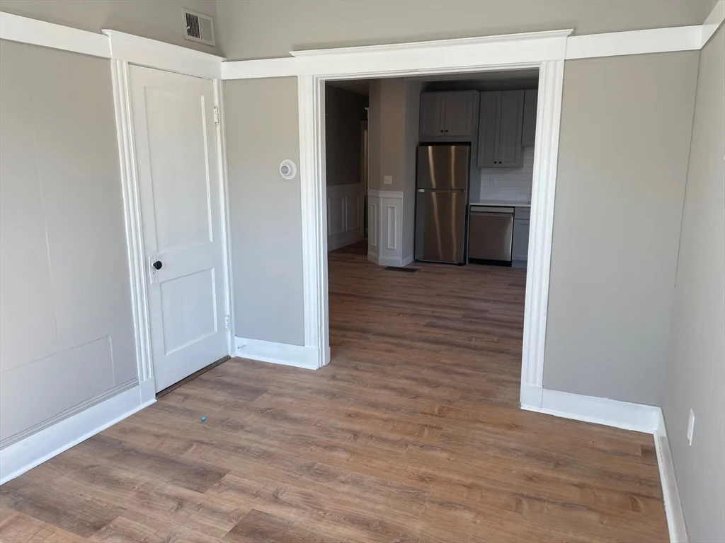 3 bed, 1 bath apartment for rent at 81 Congress St Unit F2, Salem — photo 2 of 15