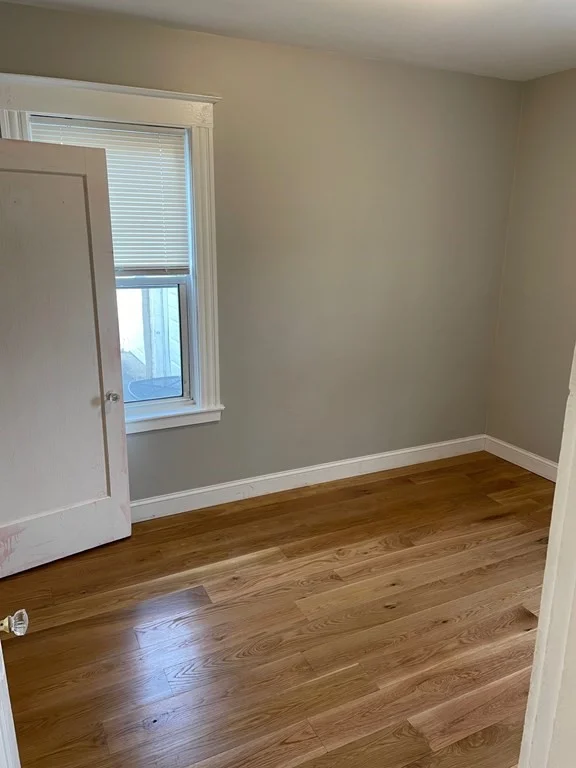 3 bed, 1 bath apartment for rent at 81 Congress St Unit R1, Salem — photo 6 of 11