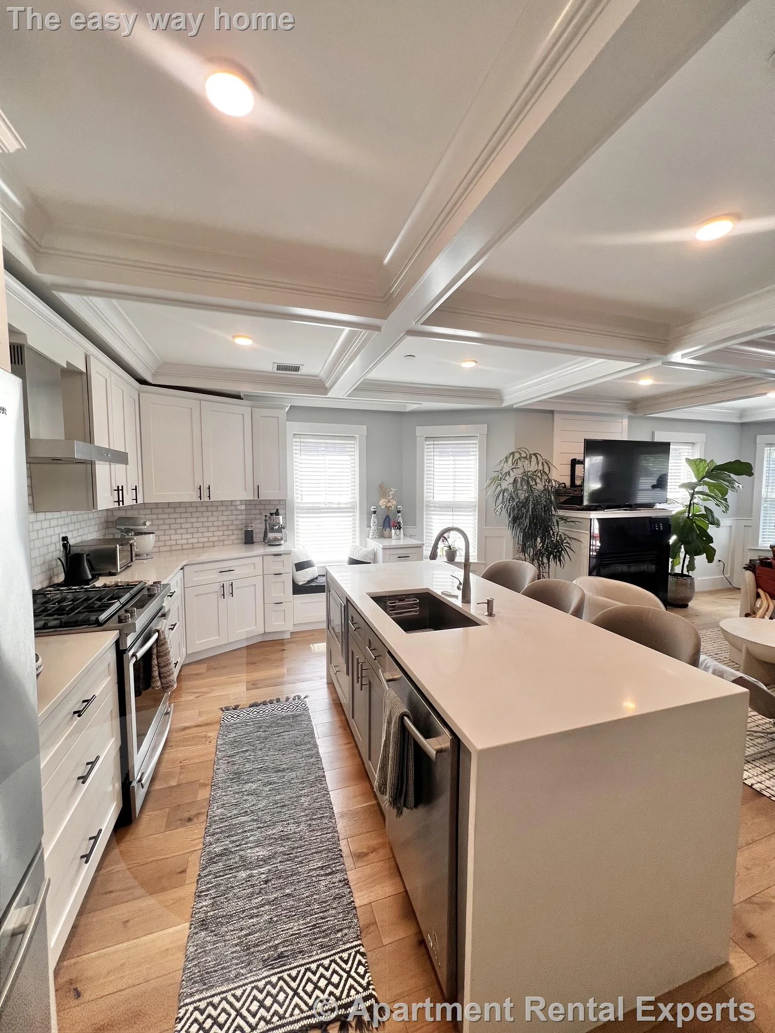2 bed, 2 bath apartment for rent at 81 Conwell Ave Unit 3, Teele Square — photo 4 of 21