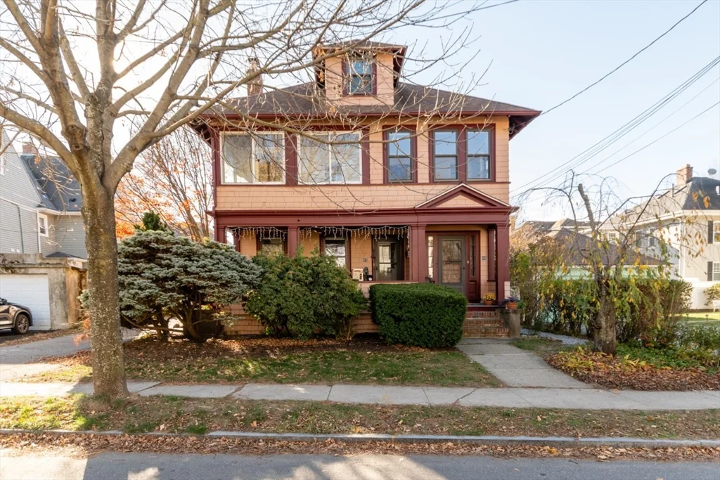 3 bed, 2 bath apartment for rent at 81 Cushing Ave Unit 81, Belmont — photo 1 of 29