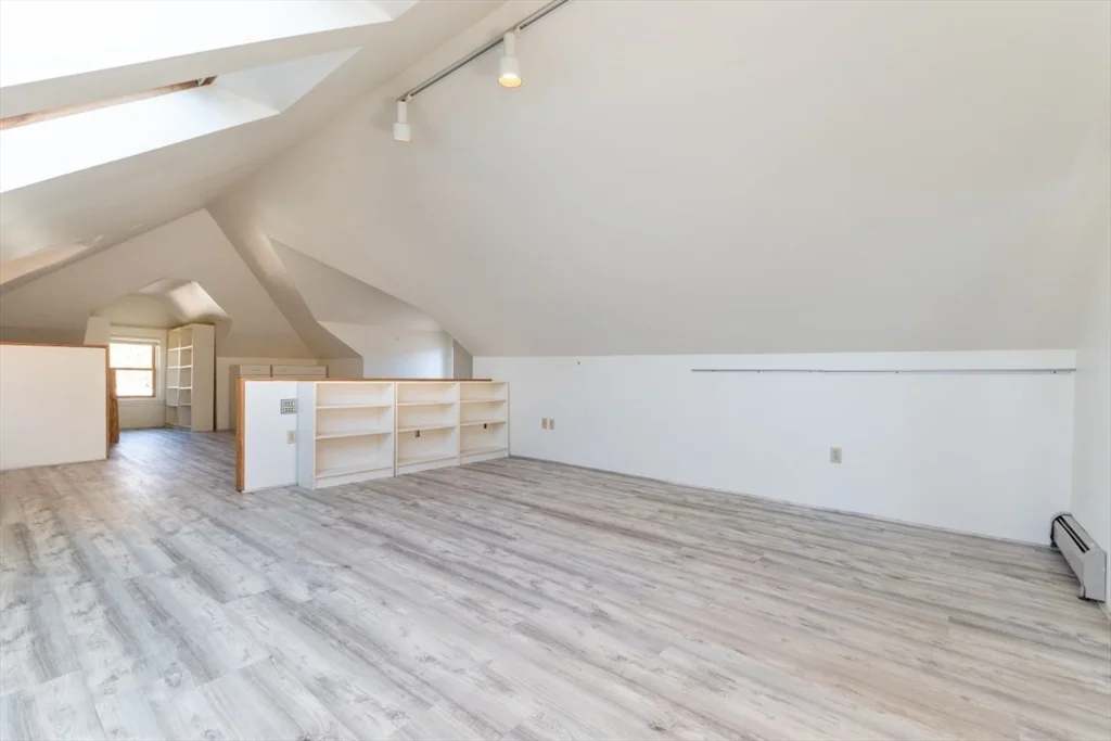 3 bed, 2 bath apartment for rent at 81 Cushing Ave Unit 81, Belmont — photo 23 of 29