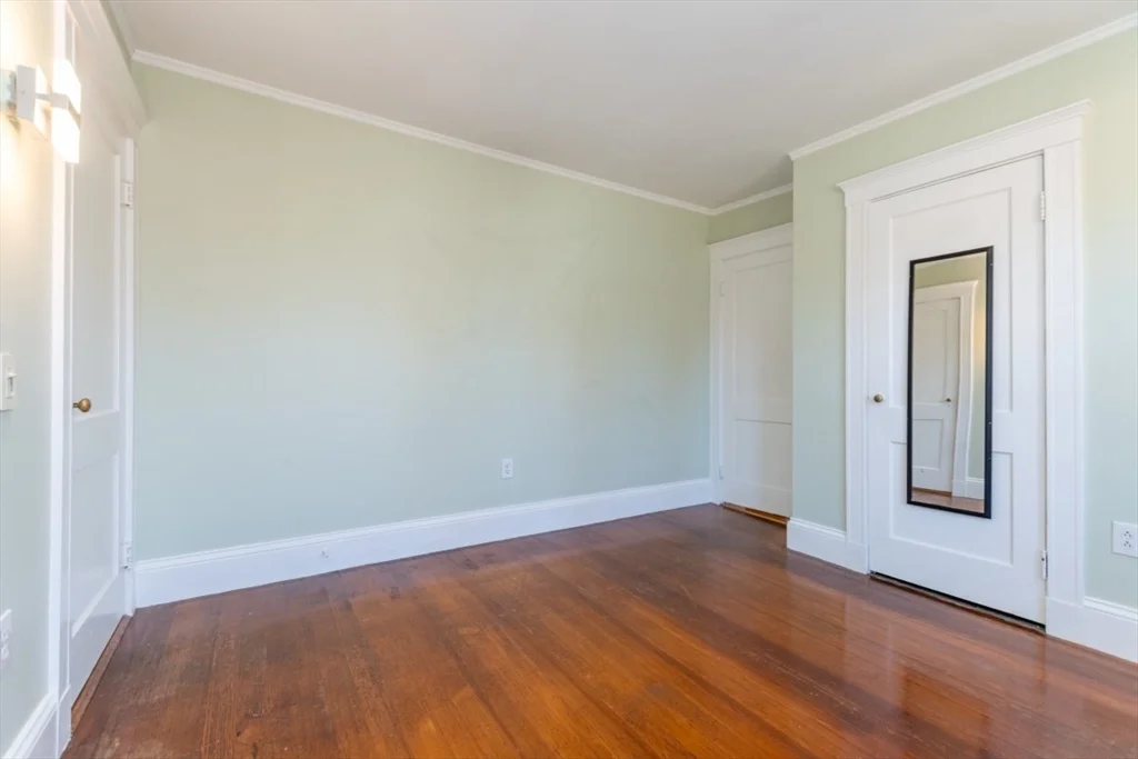 3 bed, 2 bath apartment for rent at 81 Cushing Ave Unit 81, Belmont — photo 14 of 29