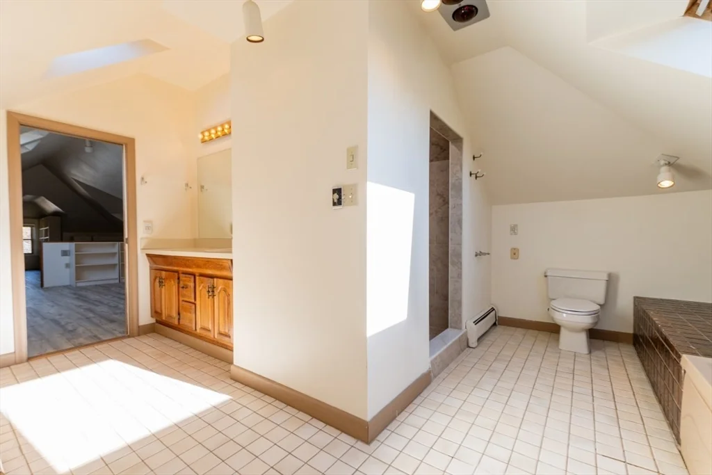3 bed, 2 bath apartment for rent at 81 Cushing Ave Unit 81, Belmont — photo 17 of 29