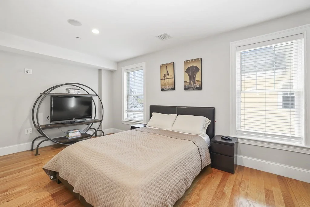 3 bed, 2.5 bath apartment for rent at 81 Dresser St Unit 81, South Boston — photo 5 of 15