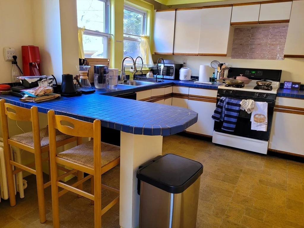 2 bed, 1 bath apartment for rent at 81 Dunster Rd Unit 1, Jamaica Plain — photo 9 of 16