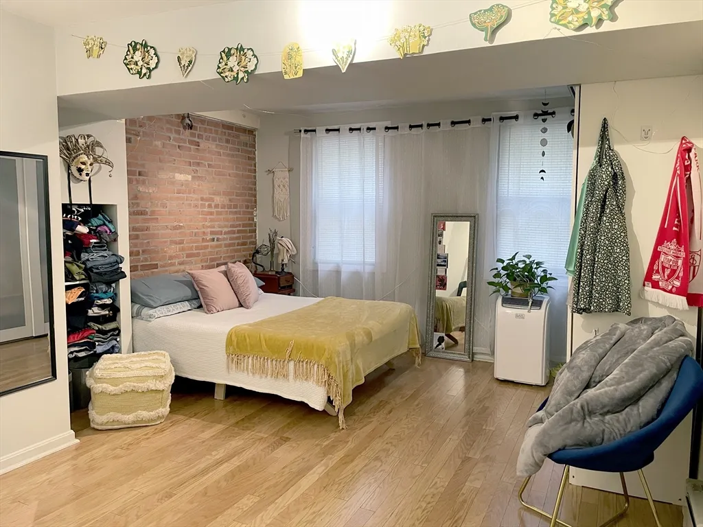 1 bed apartment for rent at 81 E Brookline St Unit 1, South End — photo 3 of 6