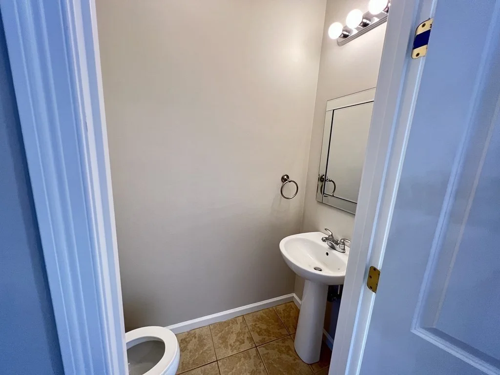 2 bed, 2 bath apartment for rent at 81 E Mountain Unit n/a, Worcester — photo 4 of 19
