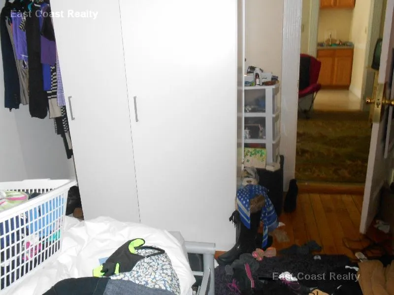3 bed, 1 bath apartment for rent at 81 Empire St Unit 3 Ht & Hw Incl, Allston — photo 14 of 15