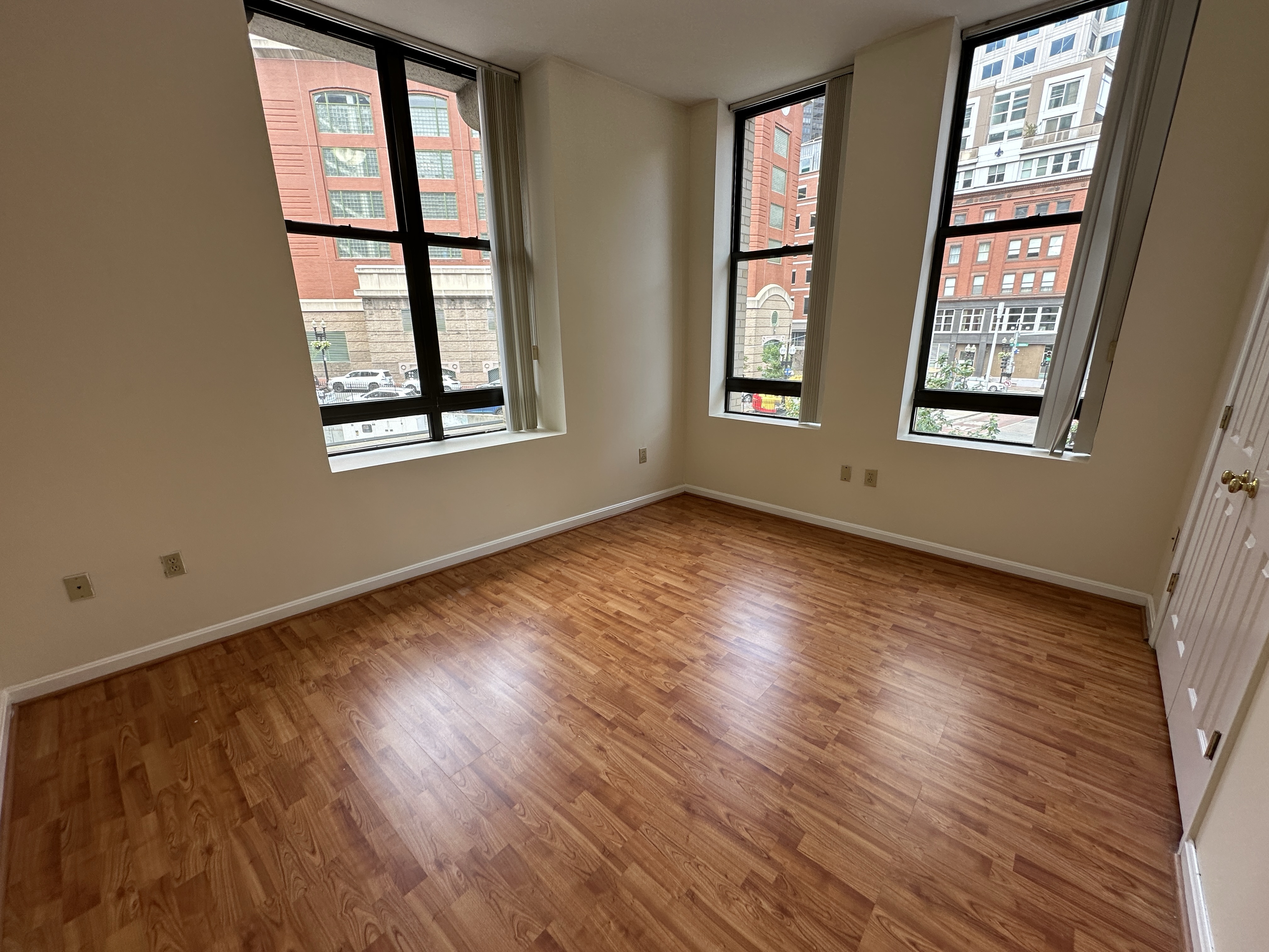 1 bed, 1 bath apartment for rent at 81 Essex St Unit 26-CF, Chinatown — photo 7 of 11