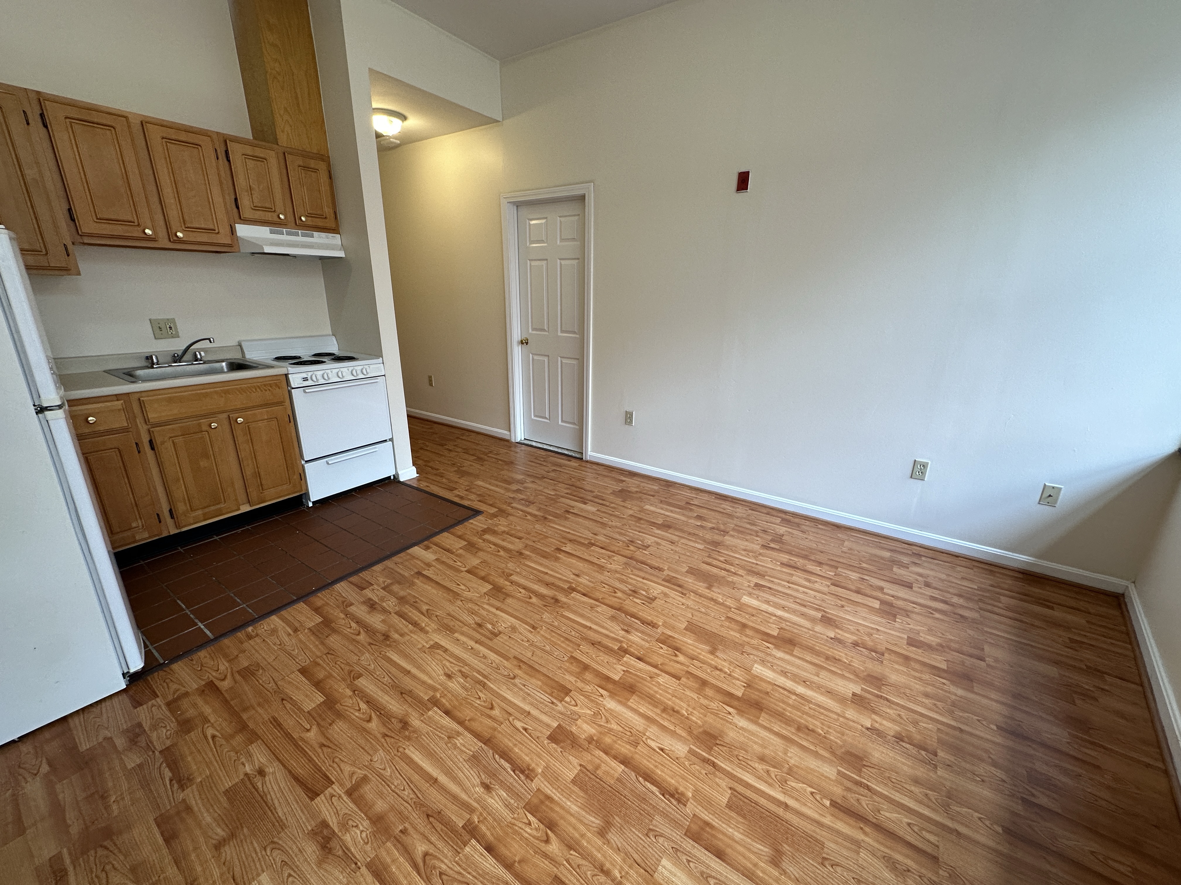 1 bed, 1 bath apartment for rent at 81 Essex St Unit 26-CF, Chinatown — photo 5 of 11