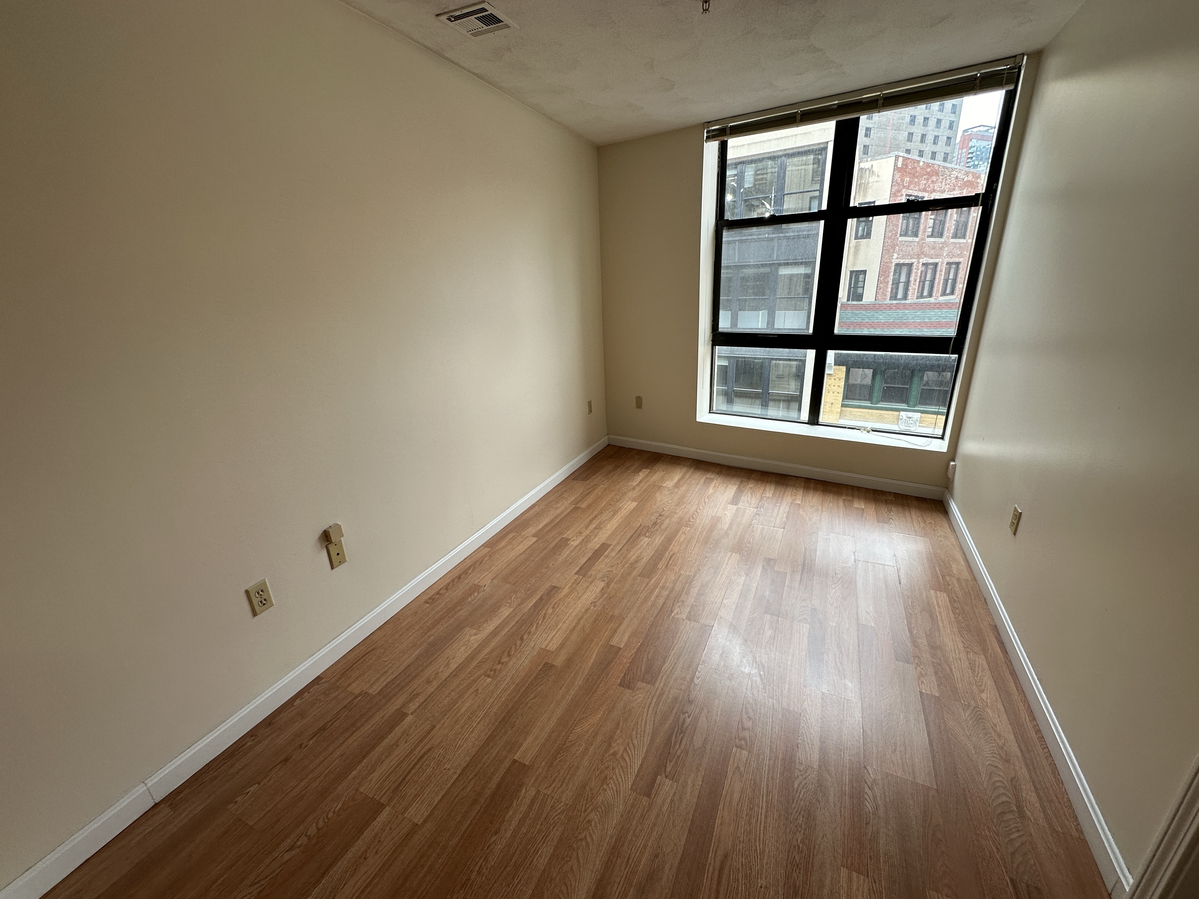 1 bed, 1 bath apartment for rent at 81 Essex St Unit 27-CF, Chinatown — photo 1 of 13