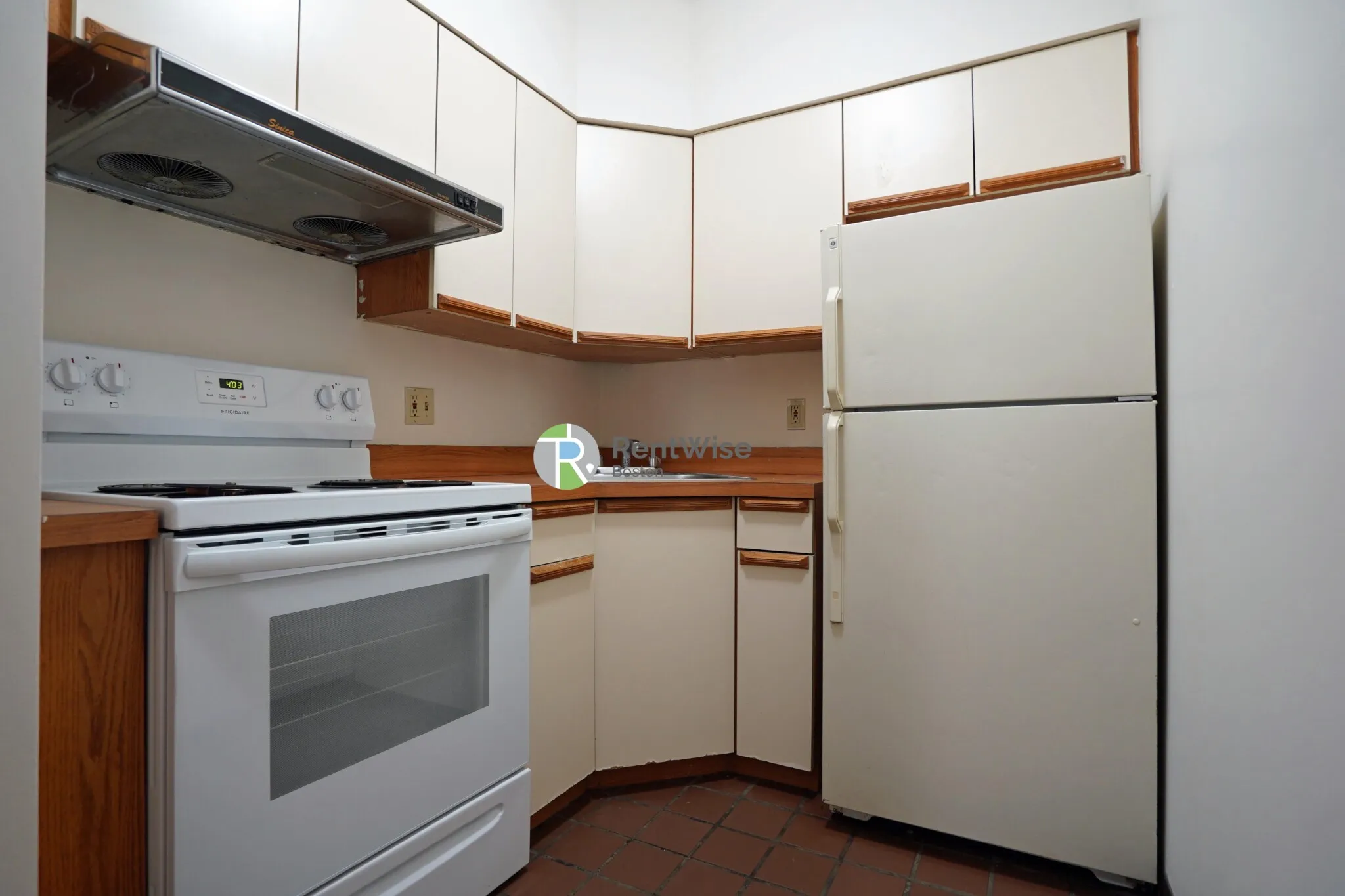 1 bed, 1 bath apartment for rent at 81 Essex St Unit 41, Chinatown — photo 4 of 10
