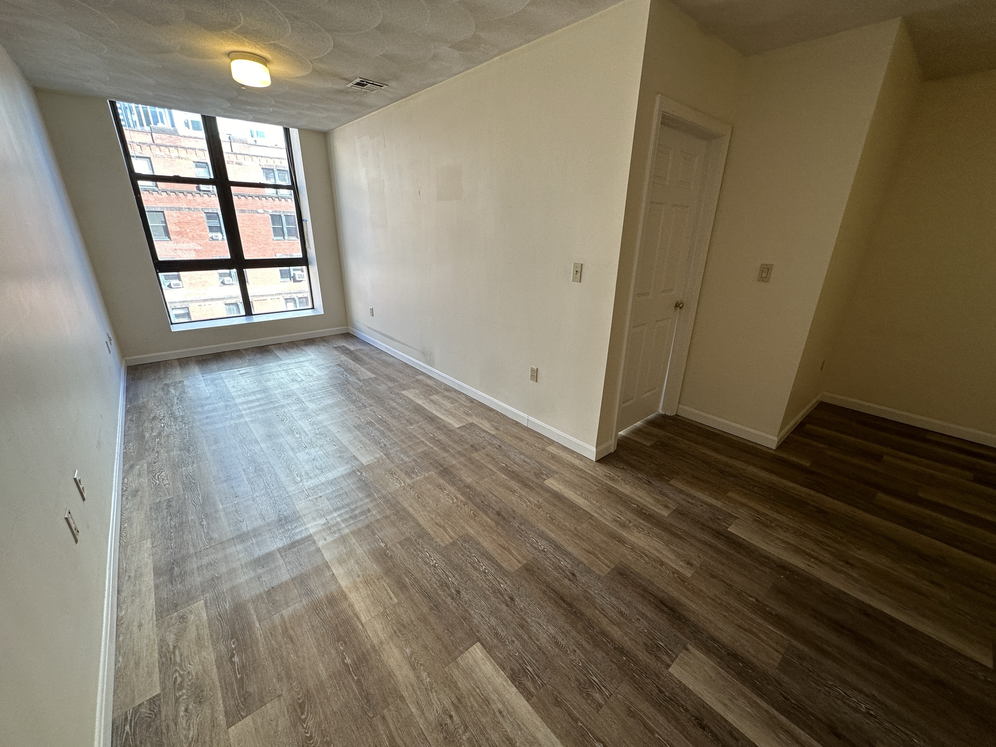 1 bed, 1 bath apartment for rent at 81 Essex St Unit 43-CF, Chinatown — photo 1 of 16