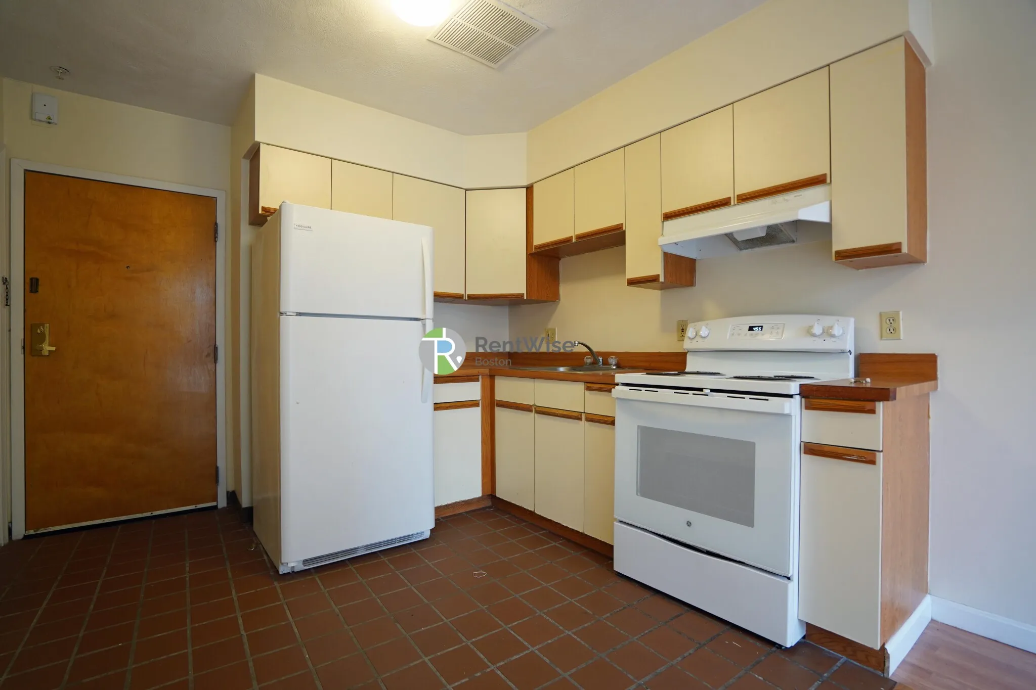 1 bed, 1 bath apartment for rent at 81 Essex St Unit 57, Chinatown — photo 4 of 10