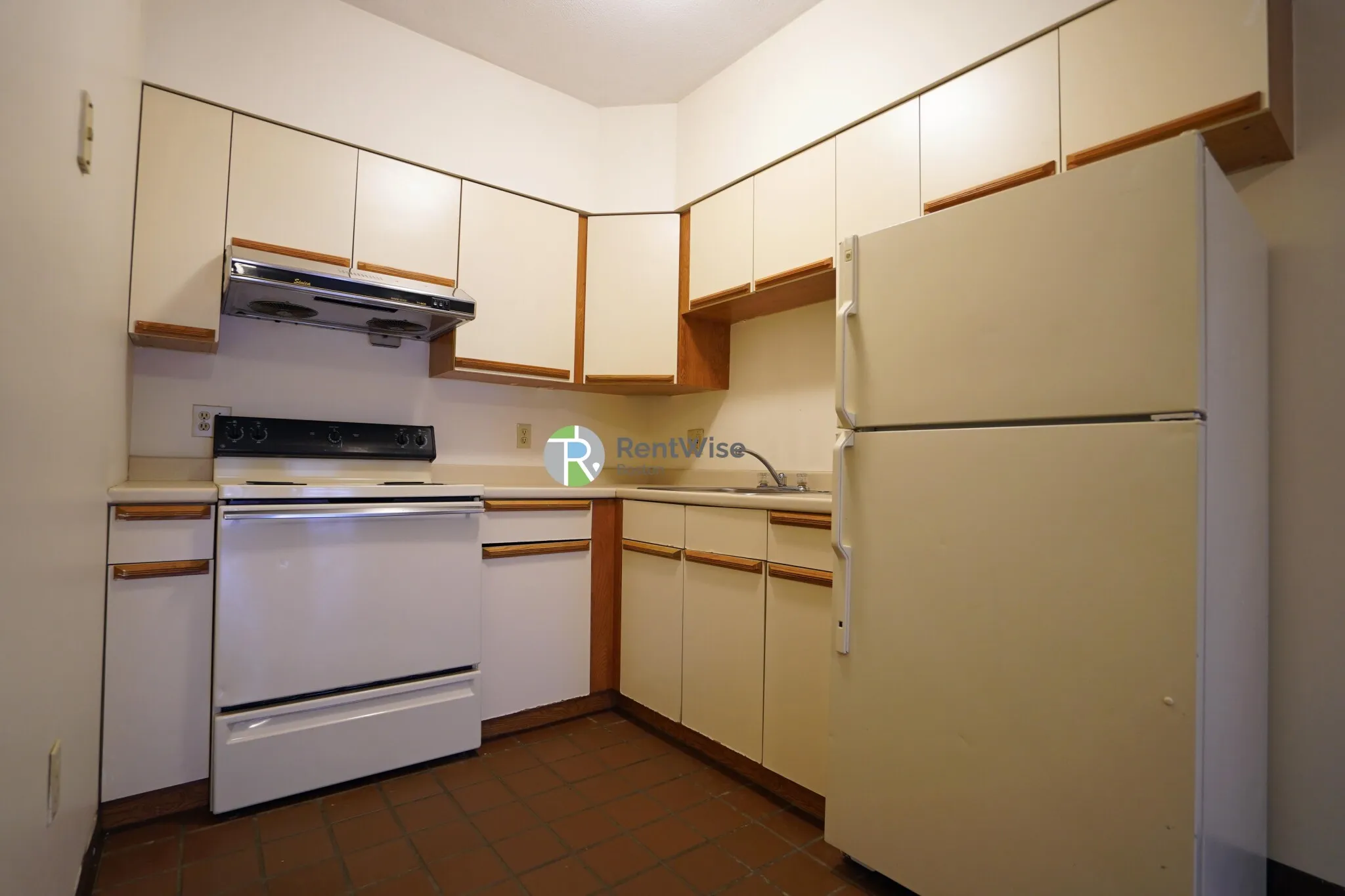 2 bed, 1 bath apartment for rent at 81 Essex St Unit 63, Chinatown — photo 5 of 10