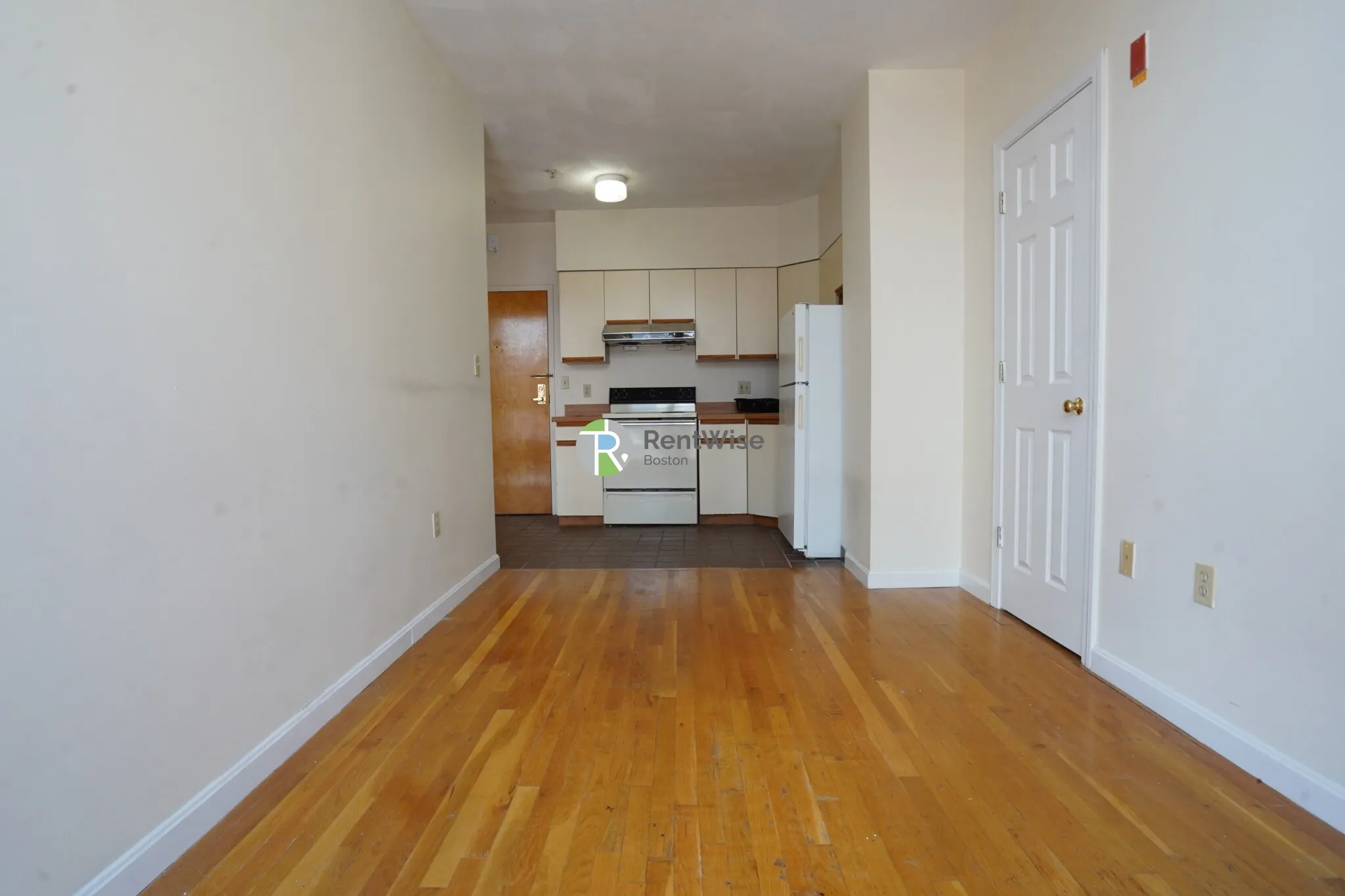 1 bed, 1 bath apartment for rent at 81 Essex St Unit 65, Chinatown — photo 3 of 9
