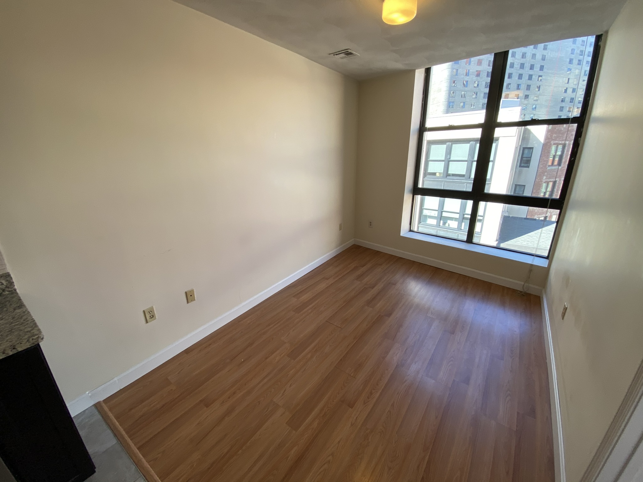 1 bed, 1 bath apartment for rent at 81 Essex St Unit 67-CF, Chinatown — photo 2 of 8