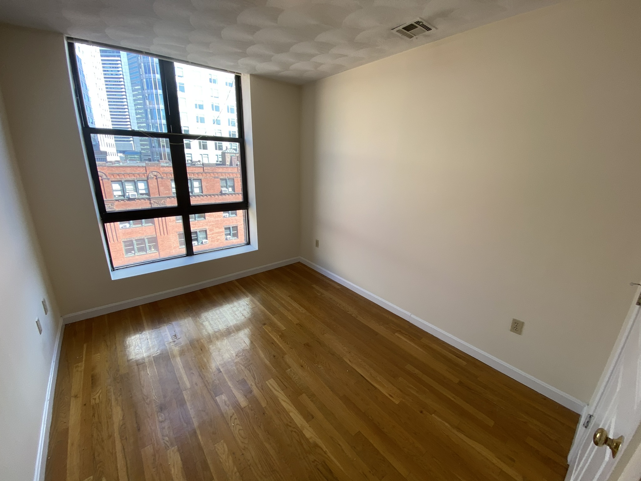 1 bed, 1 bath apartment for rent at 81 Essex St Unit 75-CF, Chinatown — photo 7 of 11