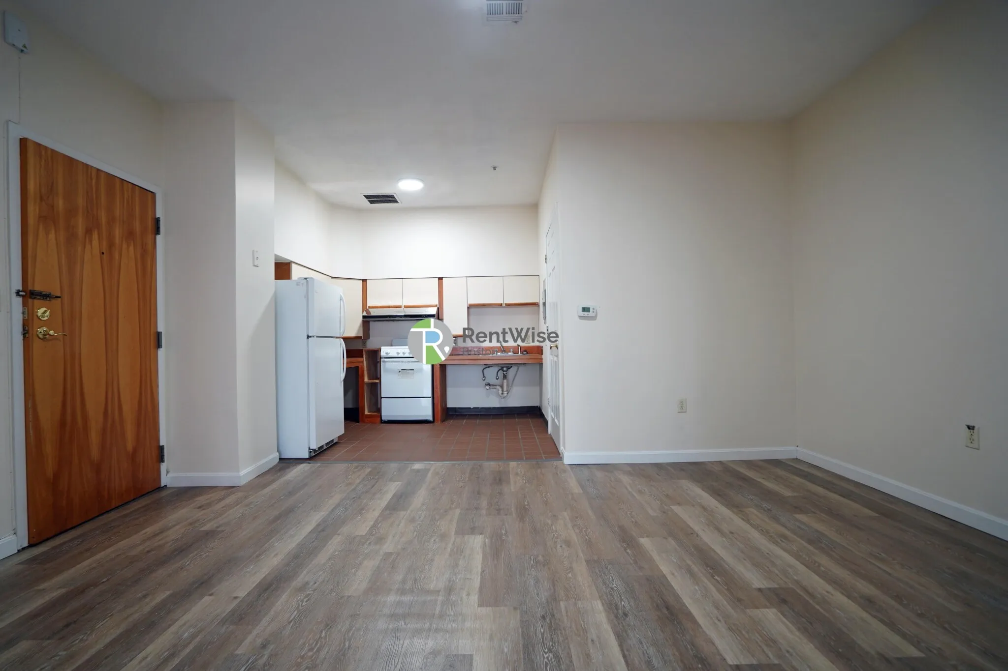 2 bed, 1 bath apartment for rent at 81 Essex St Unit 82, Chinatown — photo 3 of 12