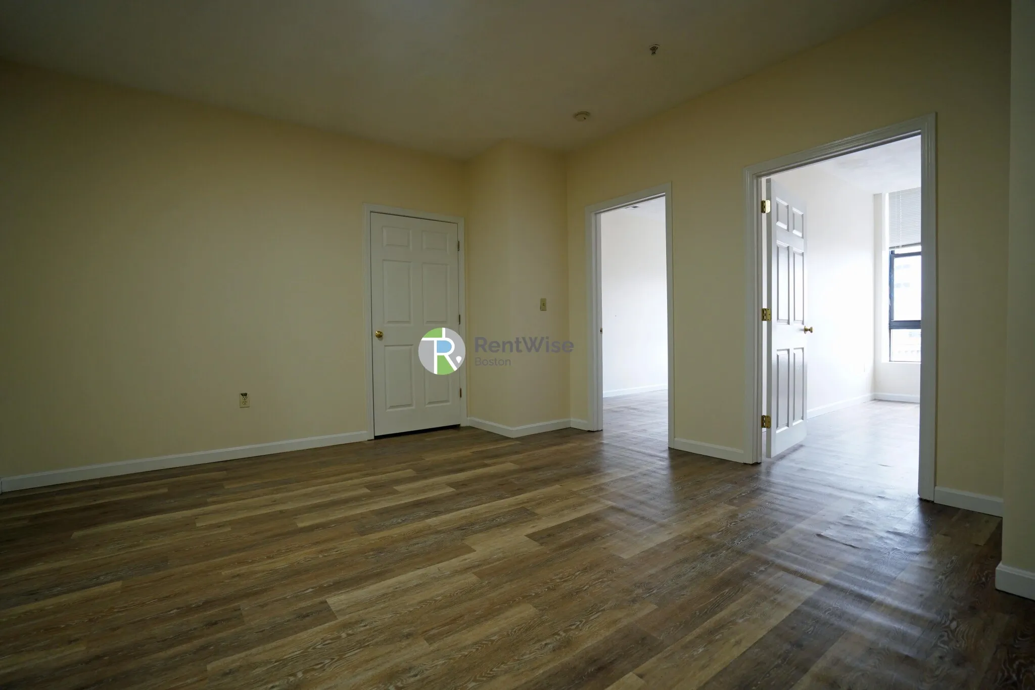 2 bed, 1 bath apartment for rent at 81 Essex St Unit 82, Chinatown — photo 2 of 12