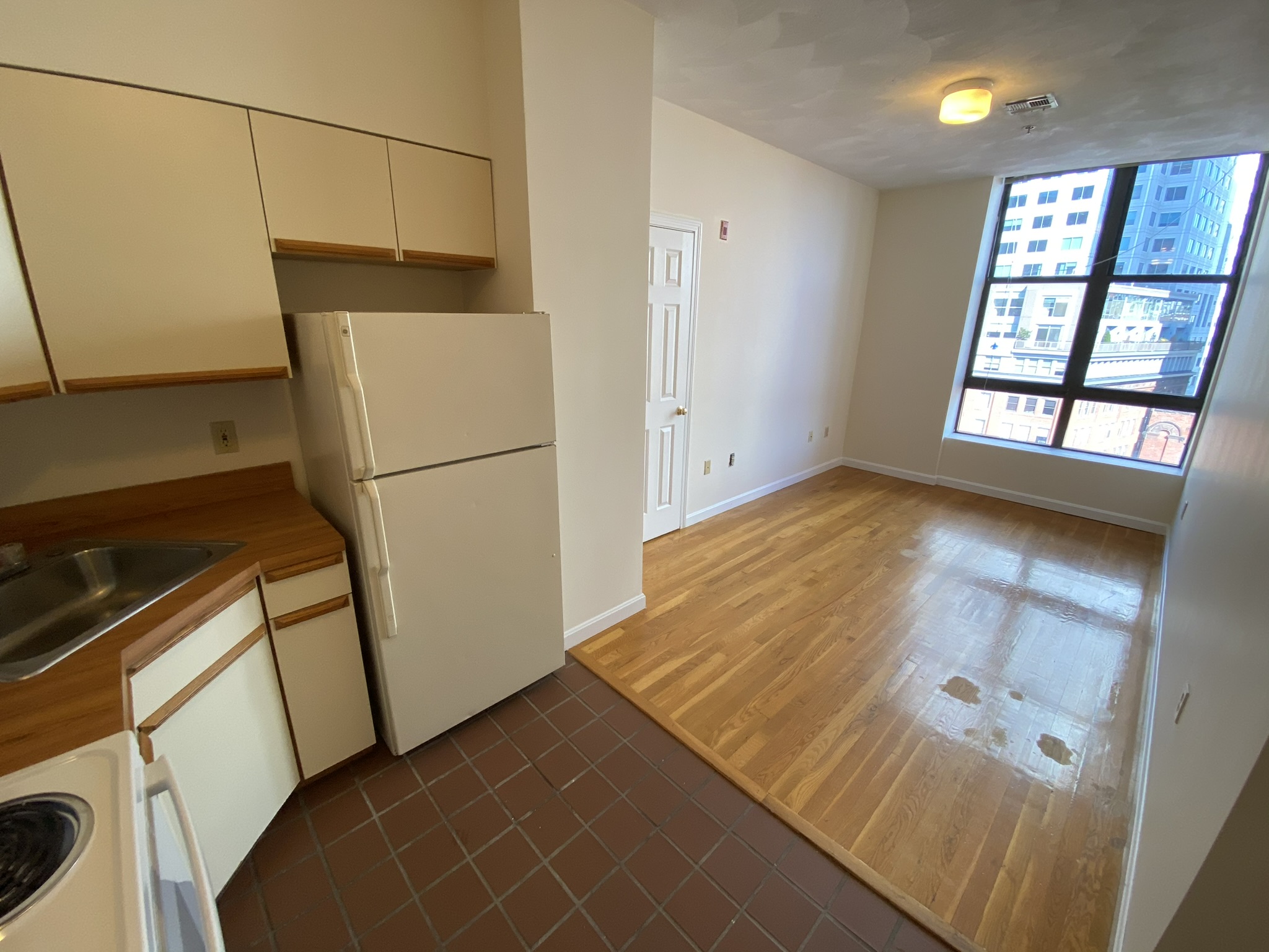 1 bed, 1 bath apartment for rent at 81 Essex St Unit 85-CF, Chinatown — photo 1 of 12