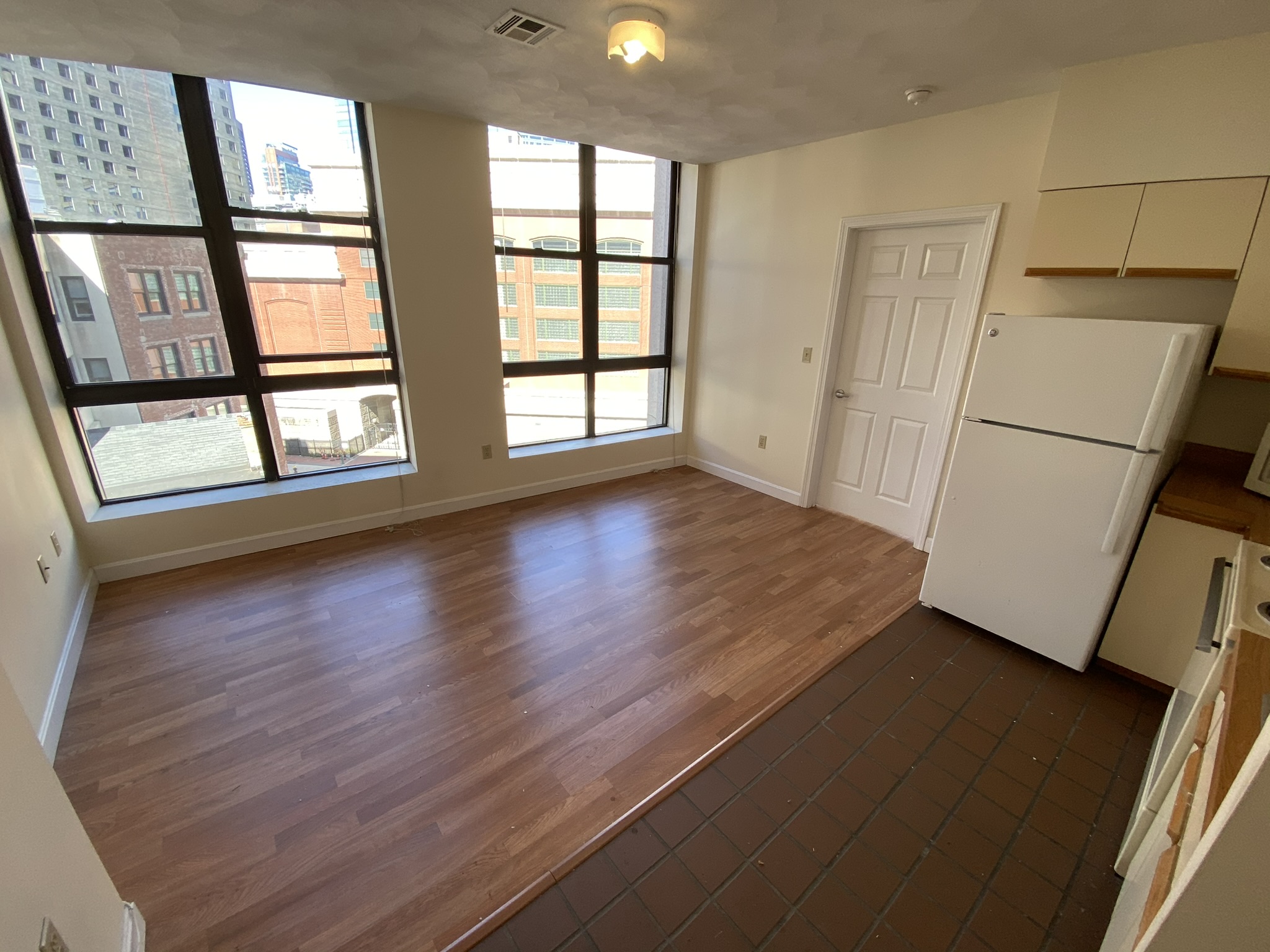 1 bed, 1 bath apartment for rent at 81 Essex St Unit 86-CF, Chinatown — photo 1 of 9