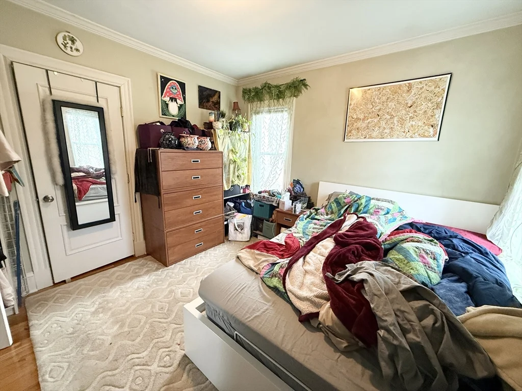 3 bed, 1 bath apartment for rent at 81 Florence St Unit 1, Jamaica Plain — photo 7 of 8