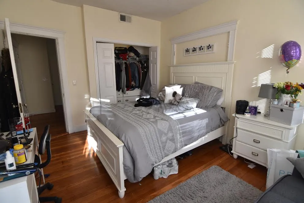 5 bed, 2 bath apartment for rent at 81 Gibbs Unit 3, Coolidge Corner — photo 8 of 20