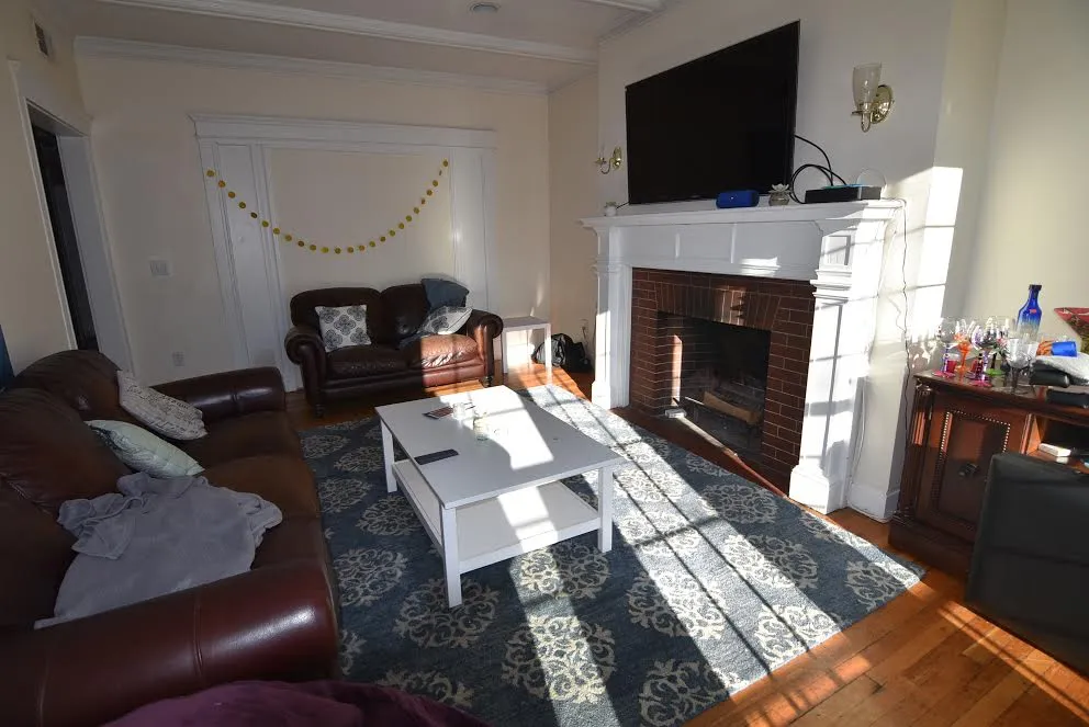 5 bed, 2 bath apartment for rent at 81 Gibbs Unit 3, Coolidge Corner — photo 1 of 20