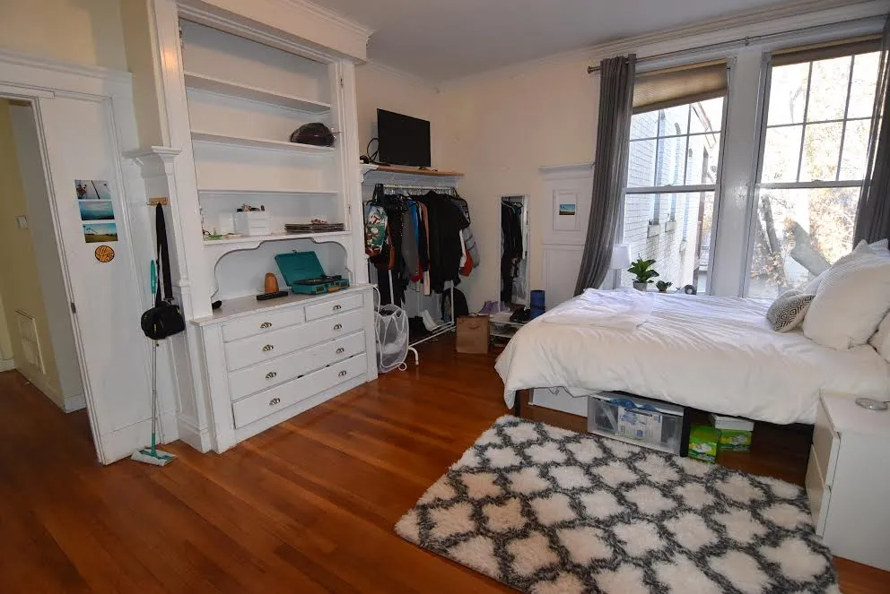 5 bed, 2 bath apartment for rent at 81 Gibbs Unit 3, Coolidge Corner — photo 10 of 20