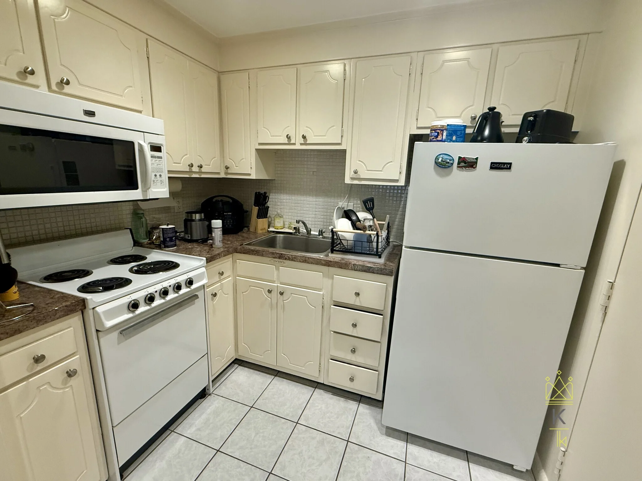 Studio bed, 1 bath apartment for rent at 81 Green St Unit 15, North Brookline — photo 4 of 7