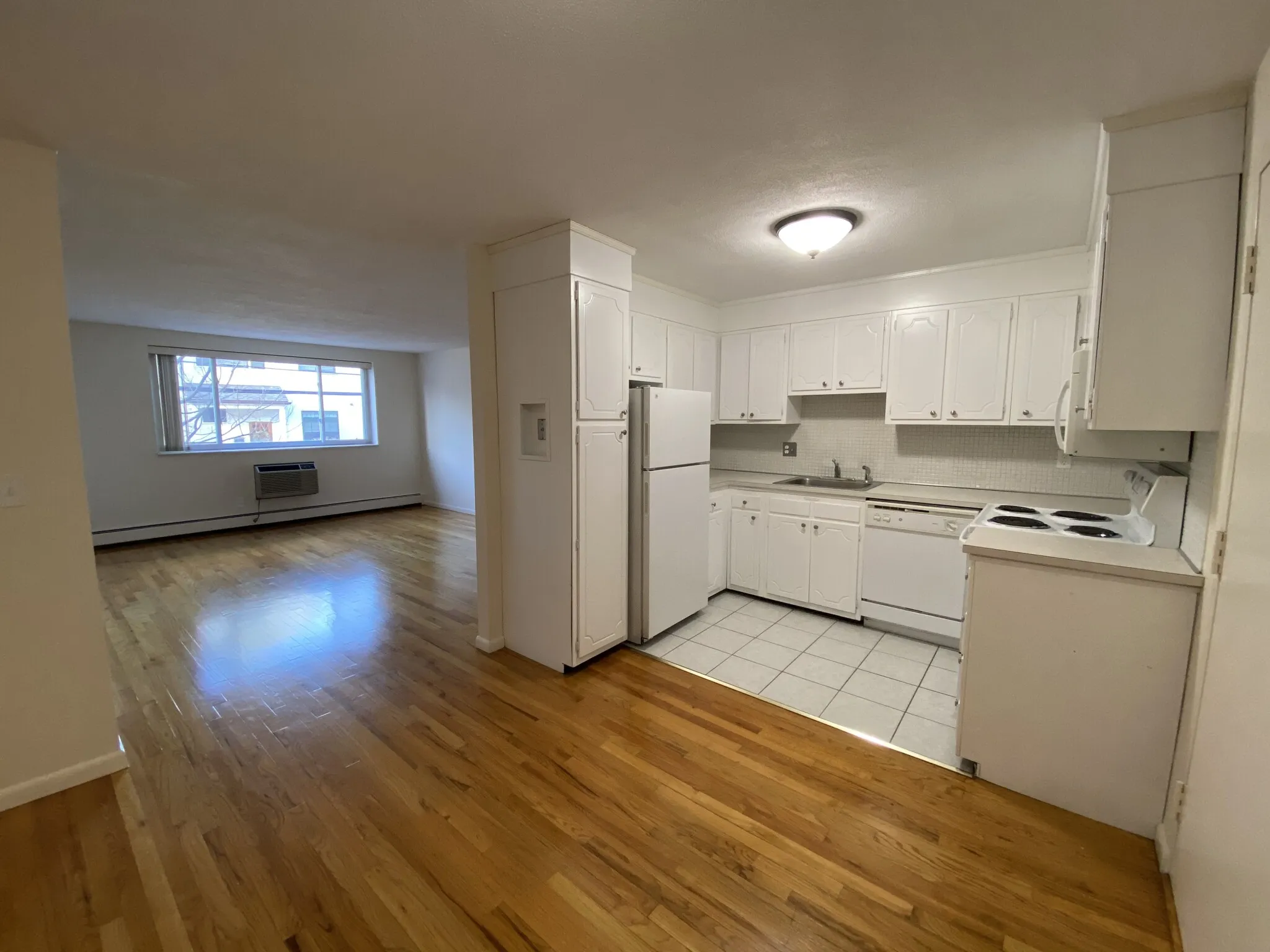 1 bed, 1 bath apartment for rent at 81 Green St Unit 24, Coolidge Corner