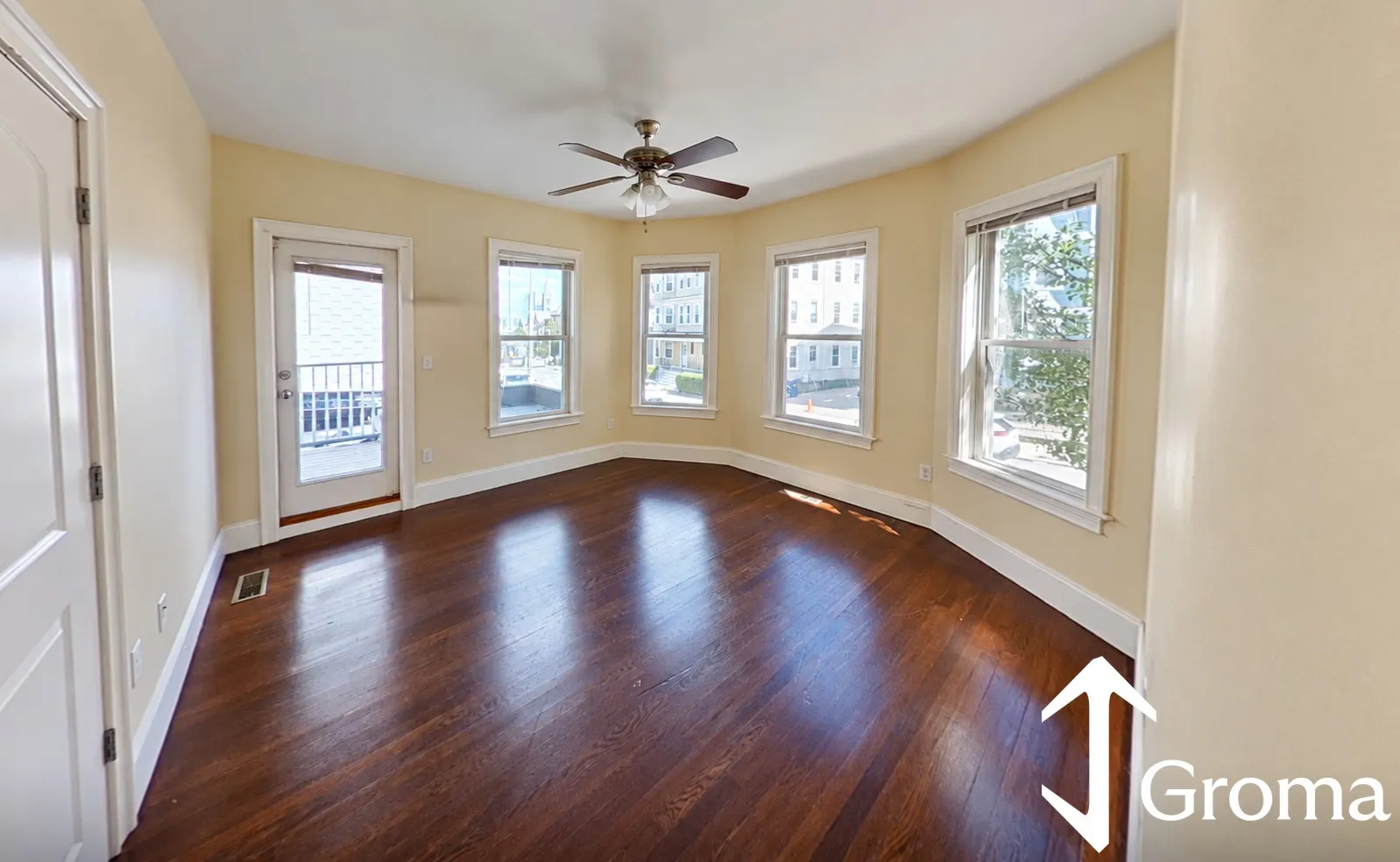 4 bed, 2 bath apartment for rent at 81 Hillside St Unit 1, Mission Hill — photo 8 of 9